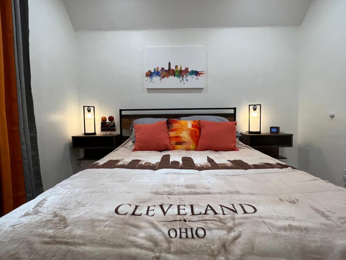 Trendy In Tremont, Cleveland Apartment Exterior photo
