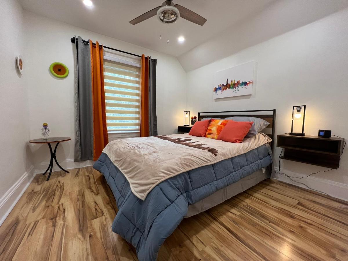 Trendy In Tremont, Cleveland Apartment Exterior photo